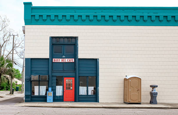 Best Portable restroom trailer rental  in Alton, IL
